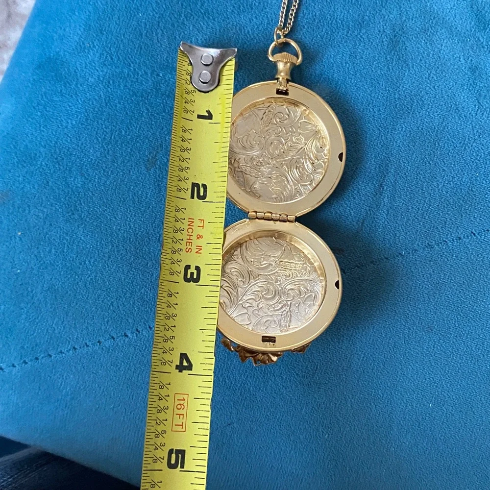 SOLD Vintage Ornate Brass Floral Round Locket Pendant Necklace Relief & Repoussé - Picture 7 of 9